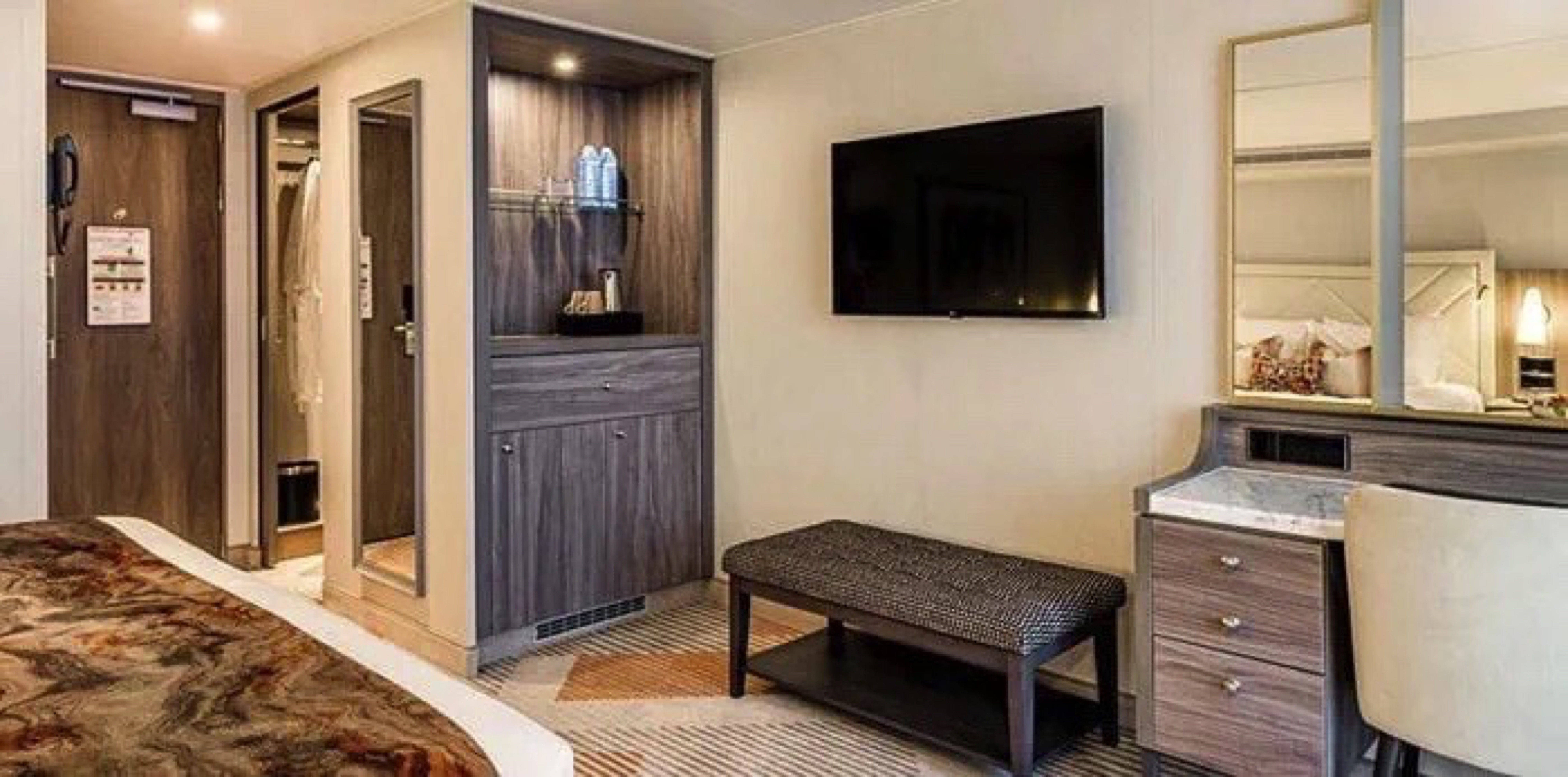 Twin Deluxe with Balcony